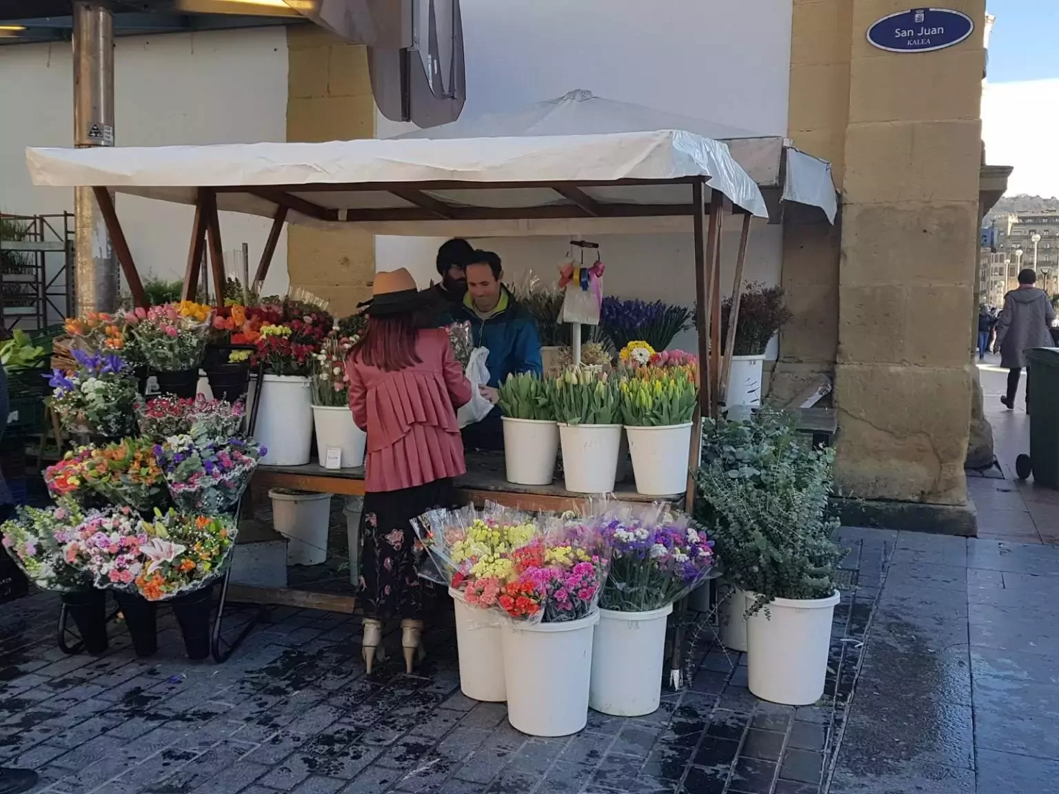 Flores Lizardi La Bretxa