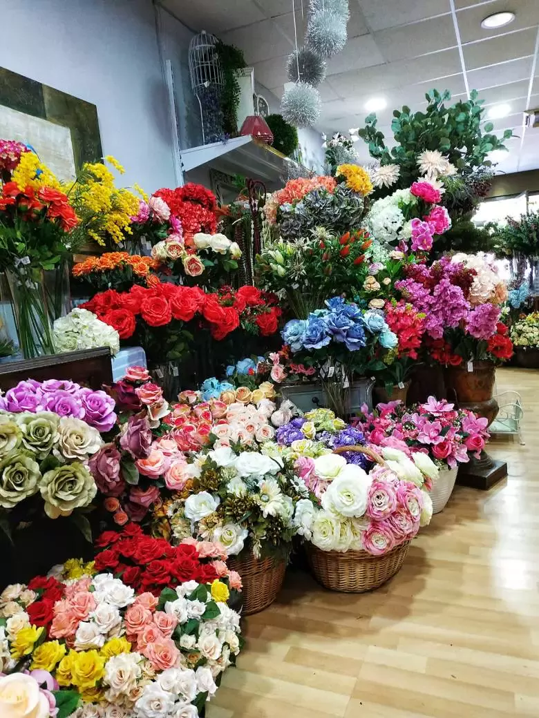 Floristería Anandres - Avda.cruz roja s/n Centro comercial merca 80 san Benito local 23