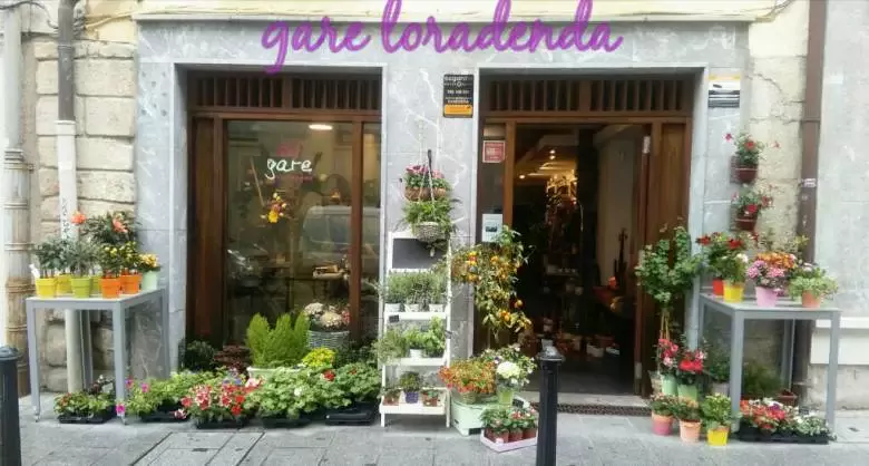 Gare Loradenda