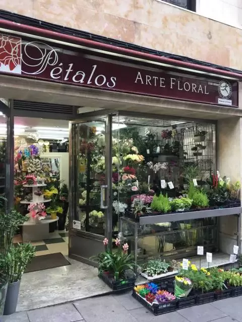 Floristería Pétalos